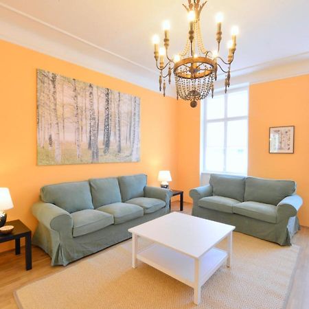 Spacious And Comfy With 3 Bedrooms Viena Exterior foto