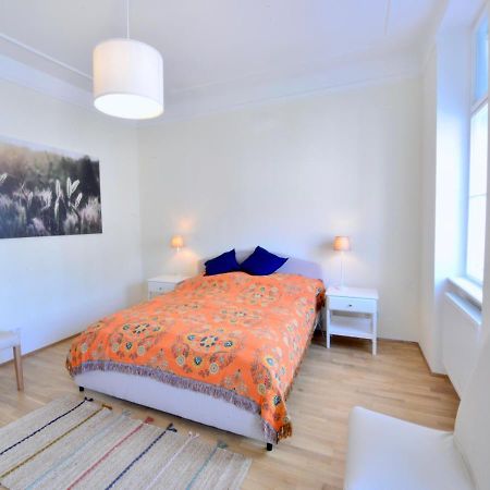 Spacious And Comfy With 3 Bedrooms Viena Exterior foto
