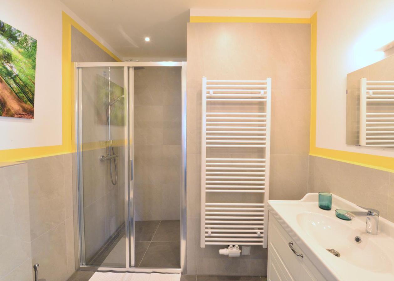 Spacious And Comfy With 3 Bedrooms Viena Exterior foto