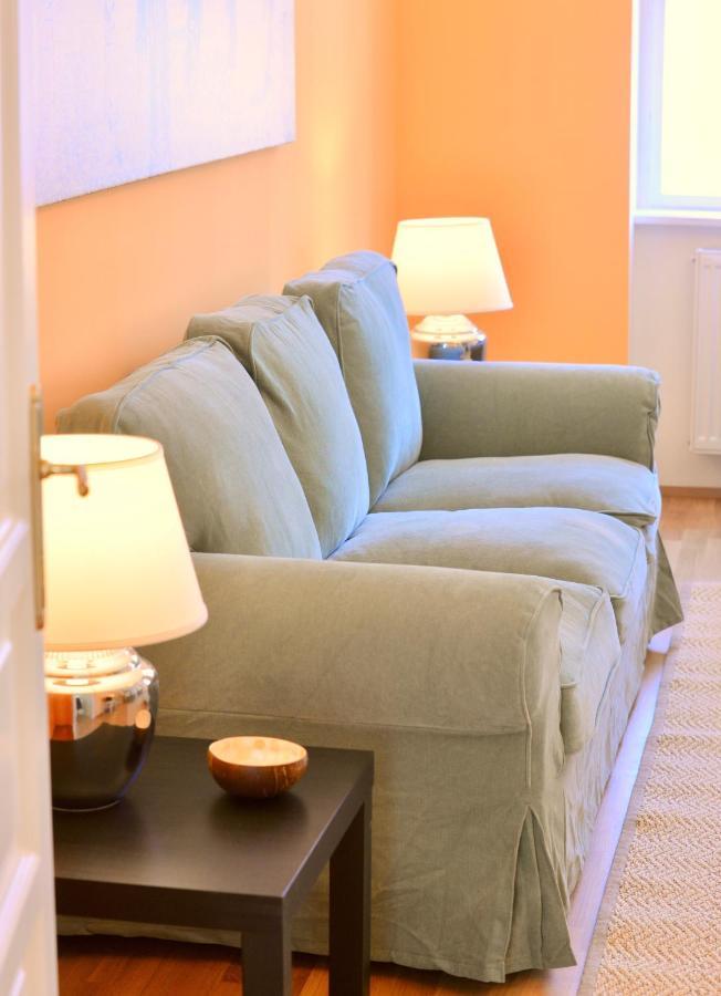 Spacious And Comfy With 3 Bedrooms Viena Exterior foto