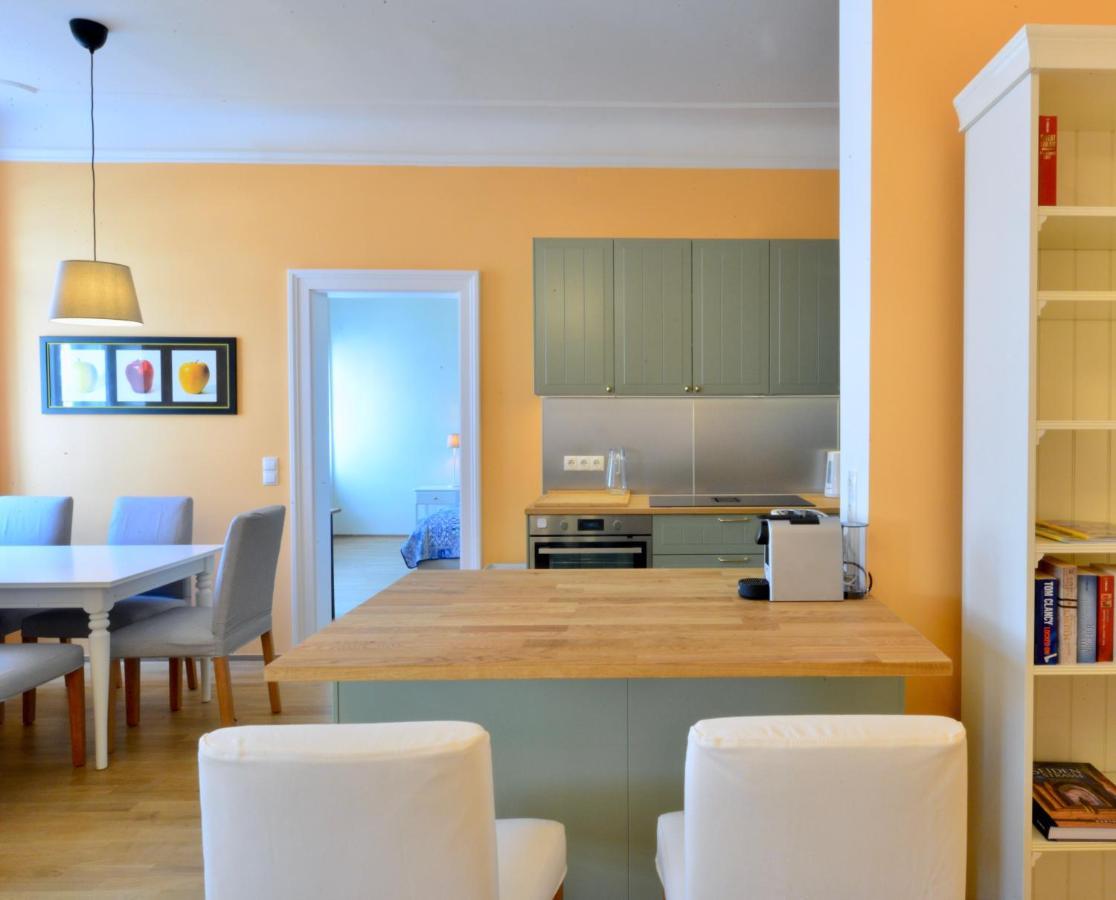 Spacious And Comfy With 3 Bedrooms Viena Exterior foto