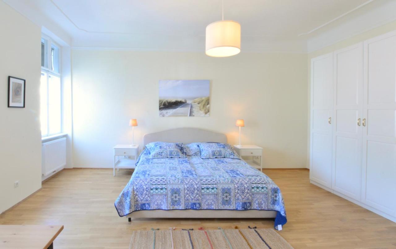 Spacious And Comfy With 3 Bedrooms Viena Exterior foto