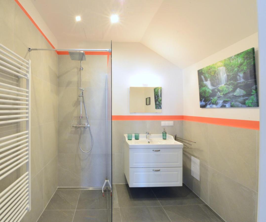 Spacious And Comfy With 3 Bedrooms Viena Exterior foto