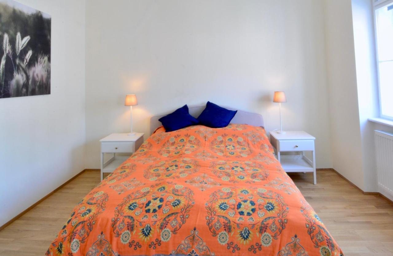 Spacious And Comfy With 3 Bedrooms Viena Exterior foto