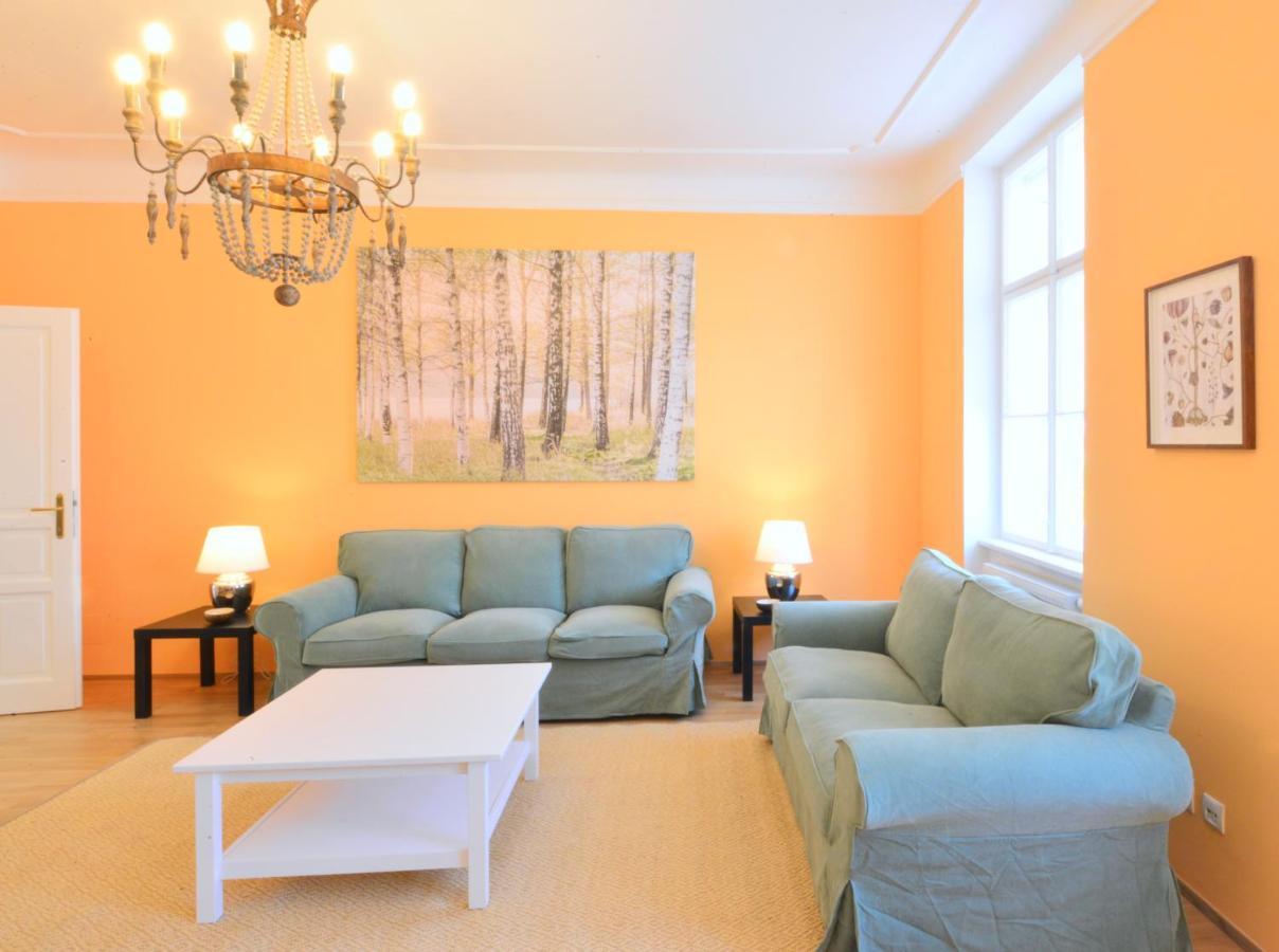 Spacious And Comfy With 3 Bedrooms Viena Exterior foto