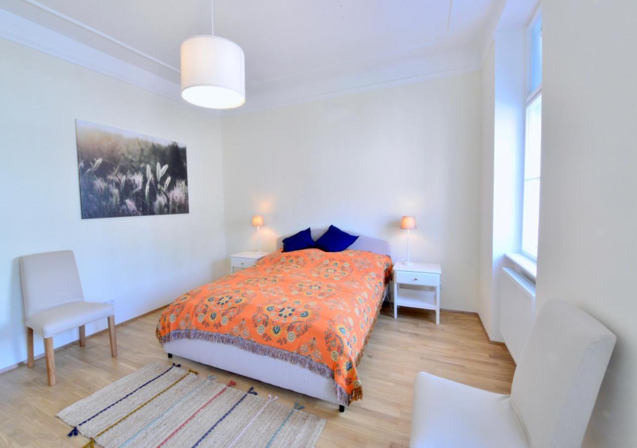 Spacious And Comfy With 3 Bedrooms Viena Exterior foto