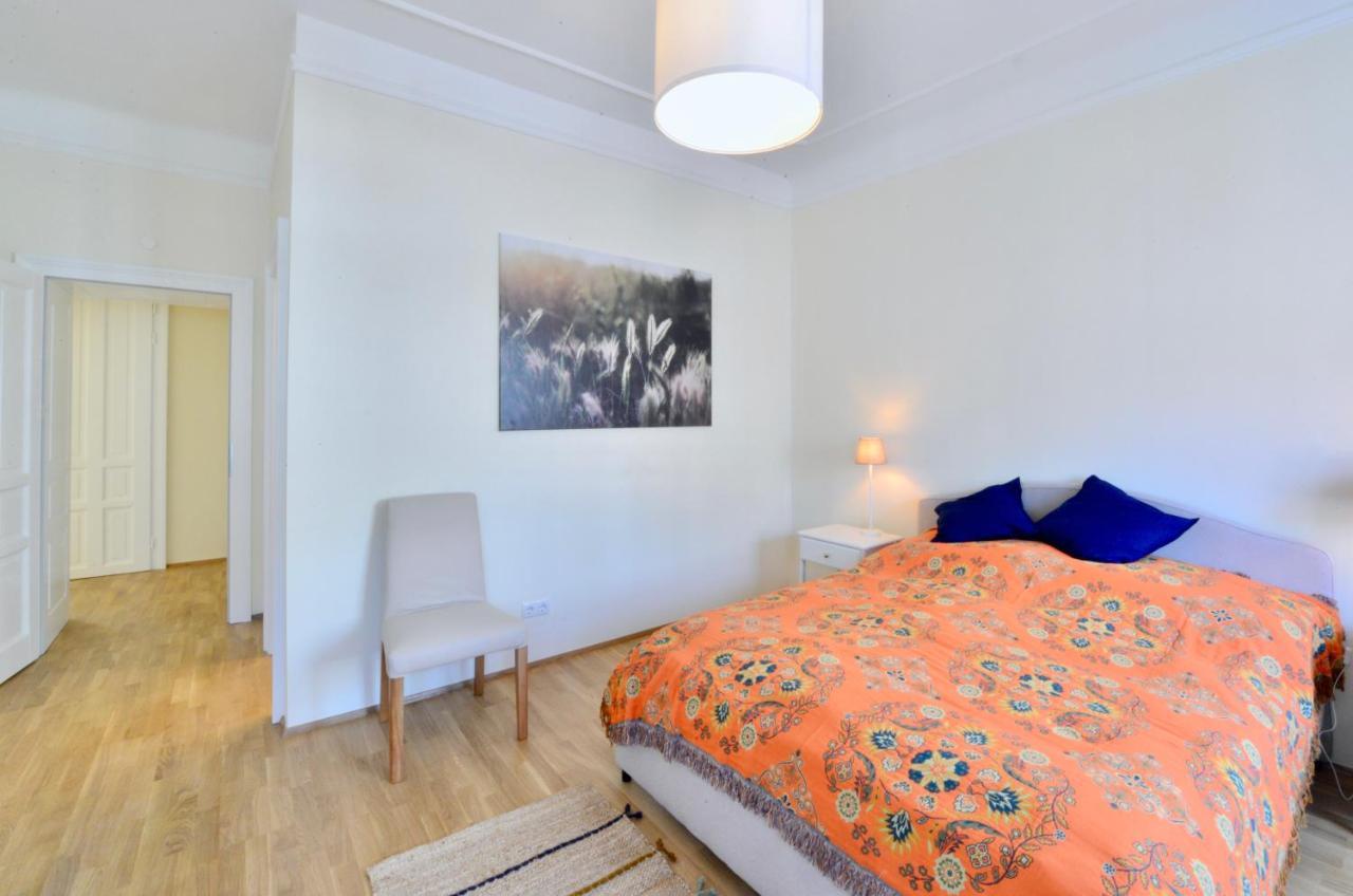 Spacious And Comfy With 3 Bedrooms Viena Exterior foto