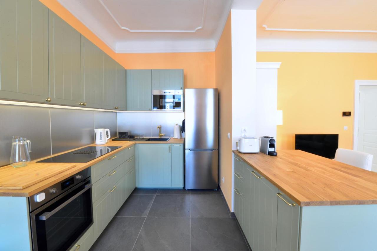 Spacious And Comfy With 3 Bedrooms Viena Exterior foto